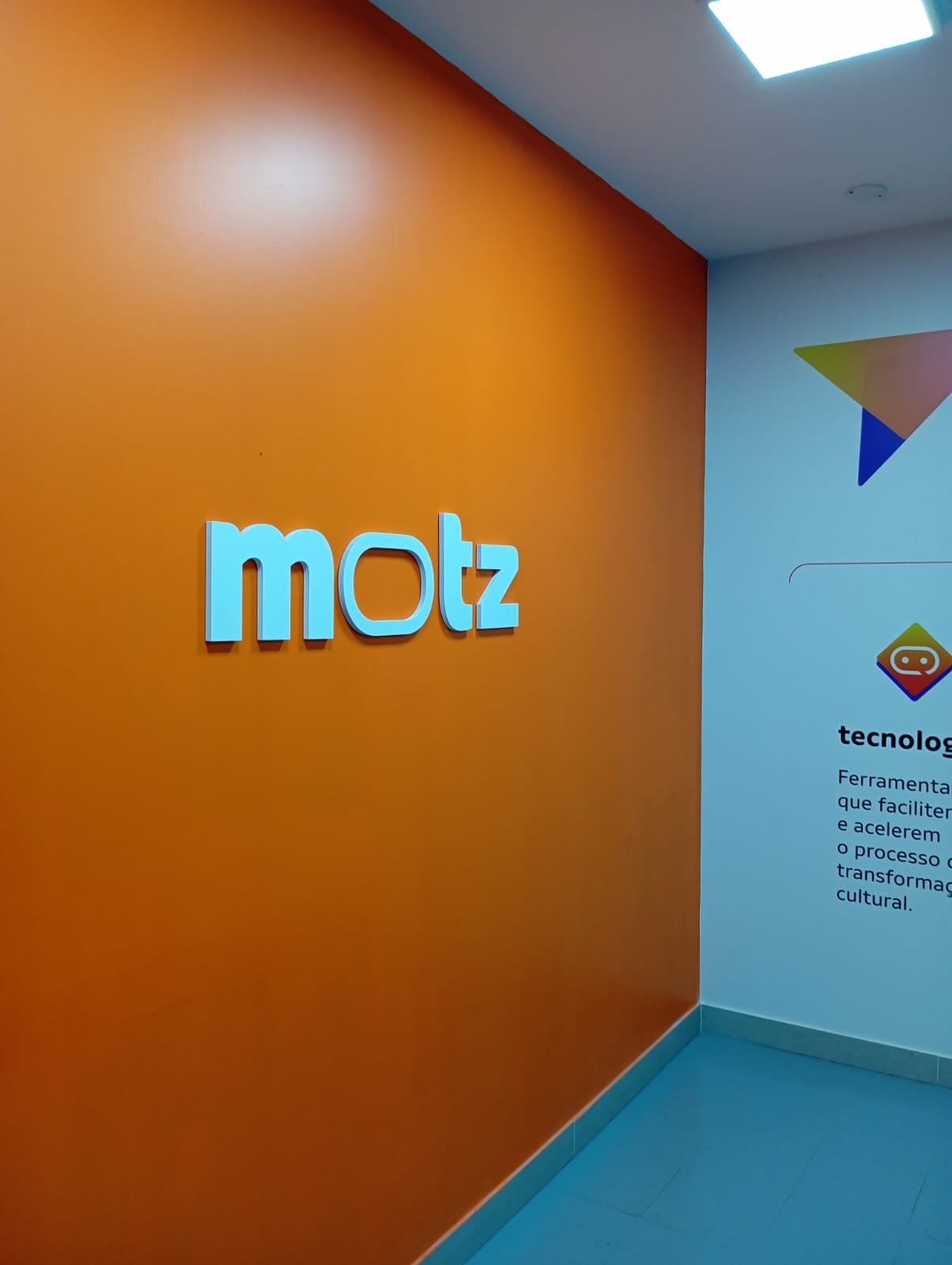 Motz Logo